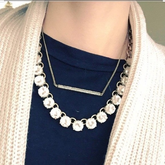 Heirloom crystal statement necklace - Picture 3 of 8